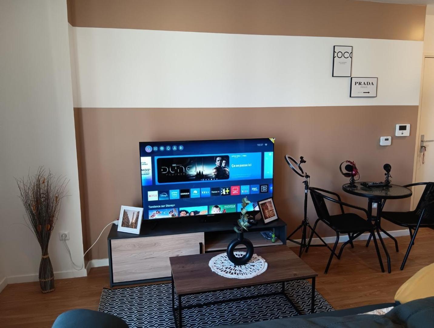 Destiny Appart' Paris -Beauvais-Orly- Podcasts- Stade De France Stains Buitenkant foto